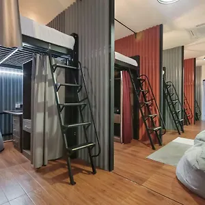 2* Hotel Cápsula Hipstercity